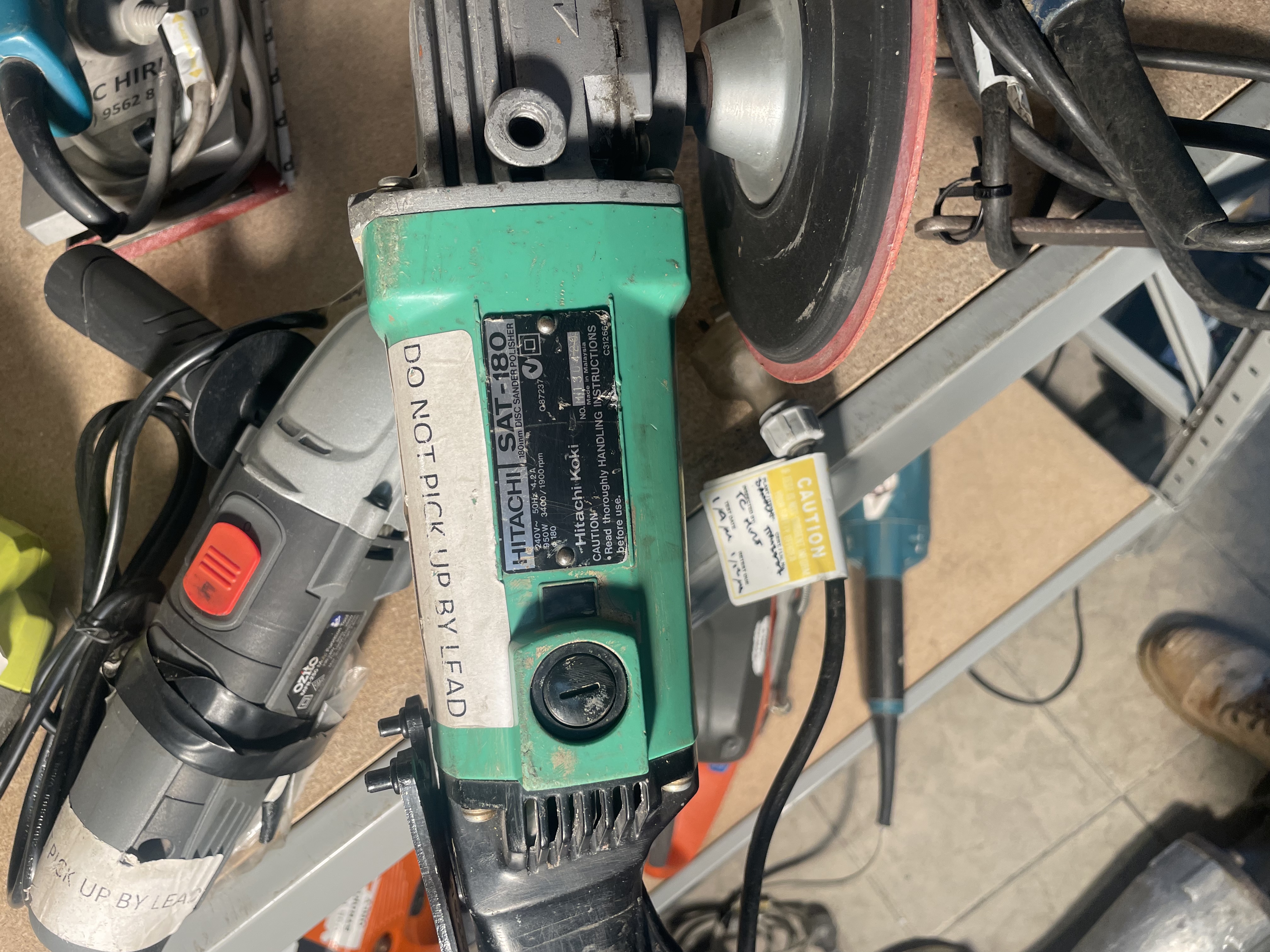 Hitachi SAT-180 disc sander polisher