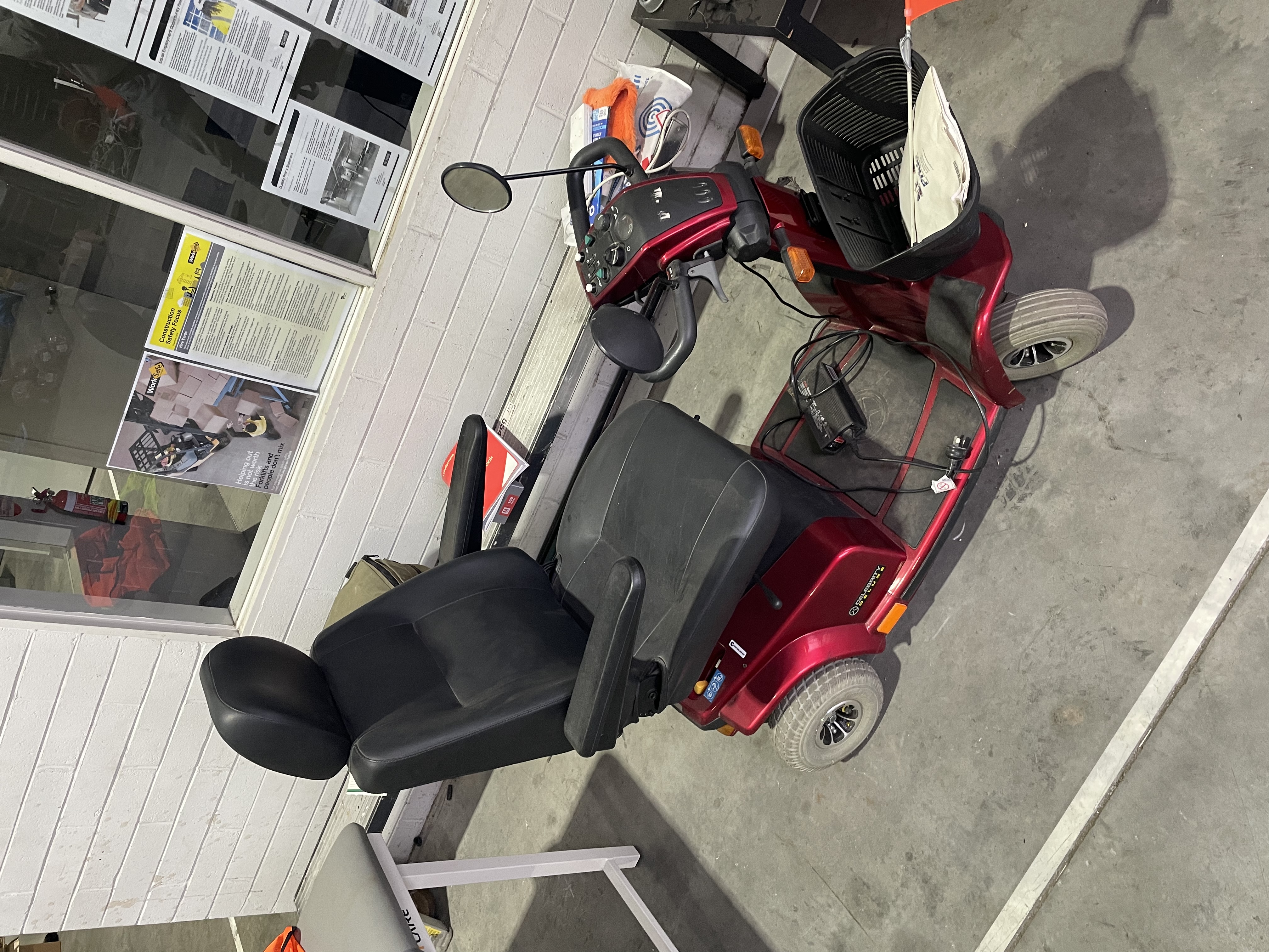Pride Mobility Celebrity DX 4-Wheel Mobility Scooter (Red)