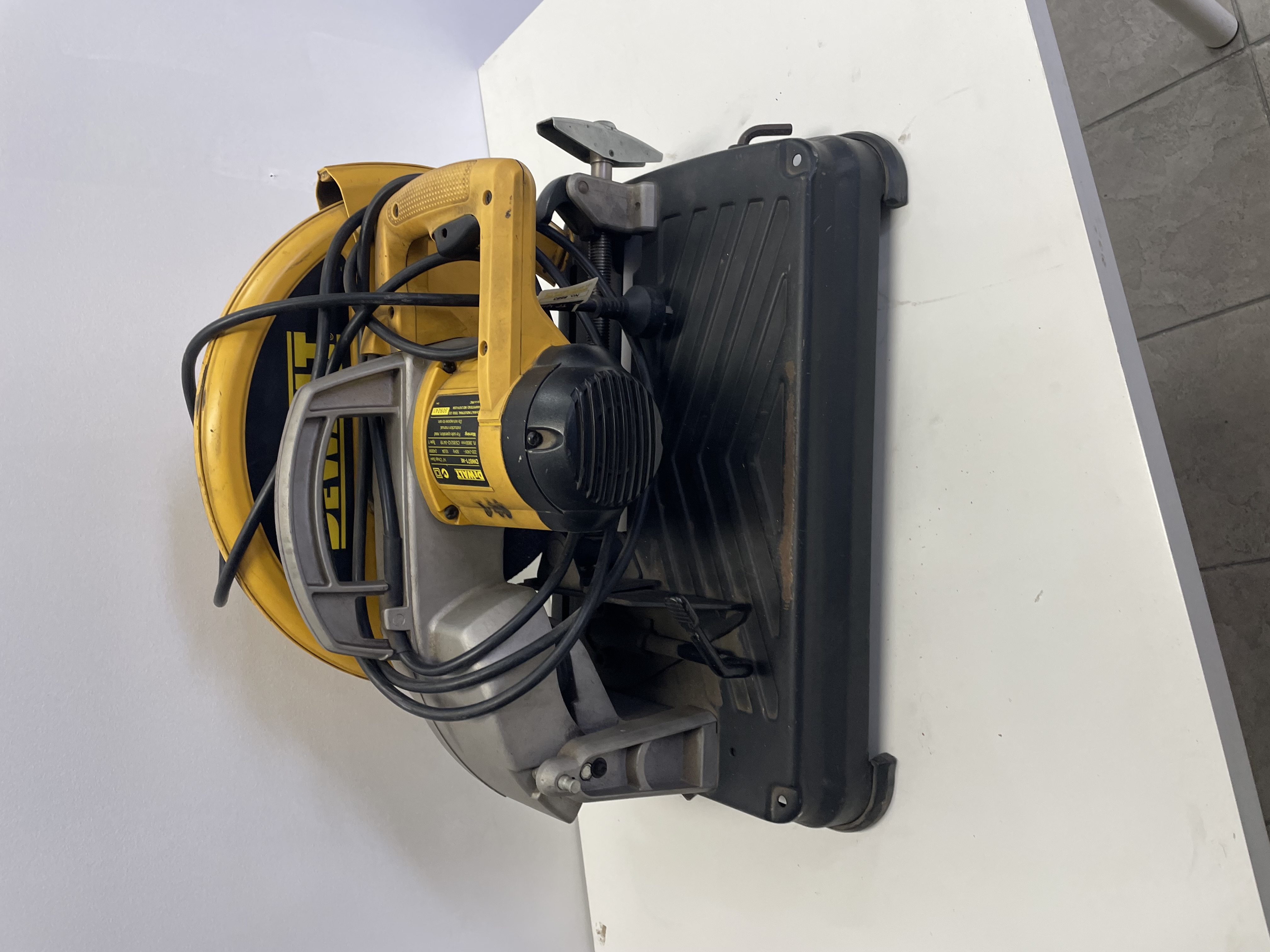 DEWALT D28730XE Metal Cut-Off Saw (2300W)
