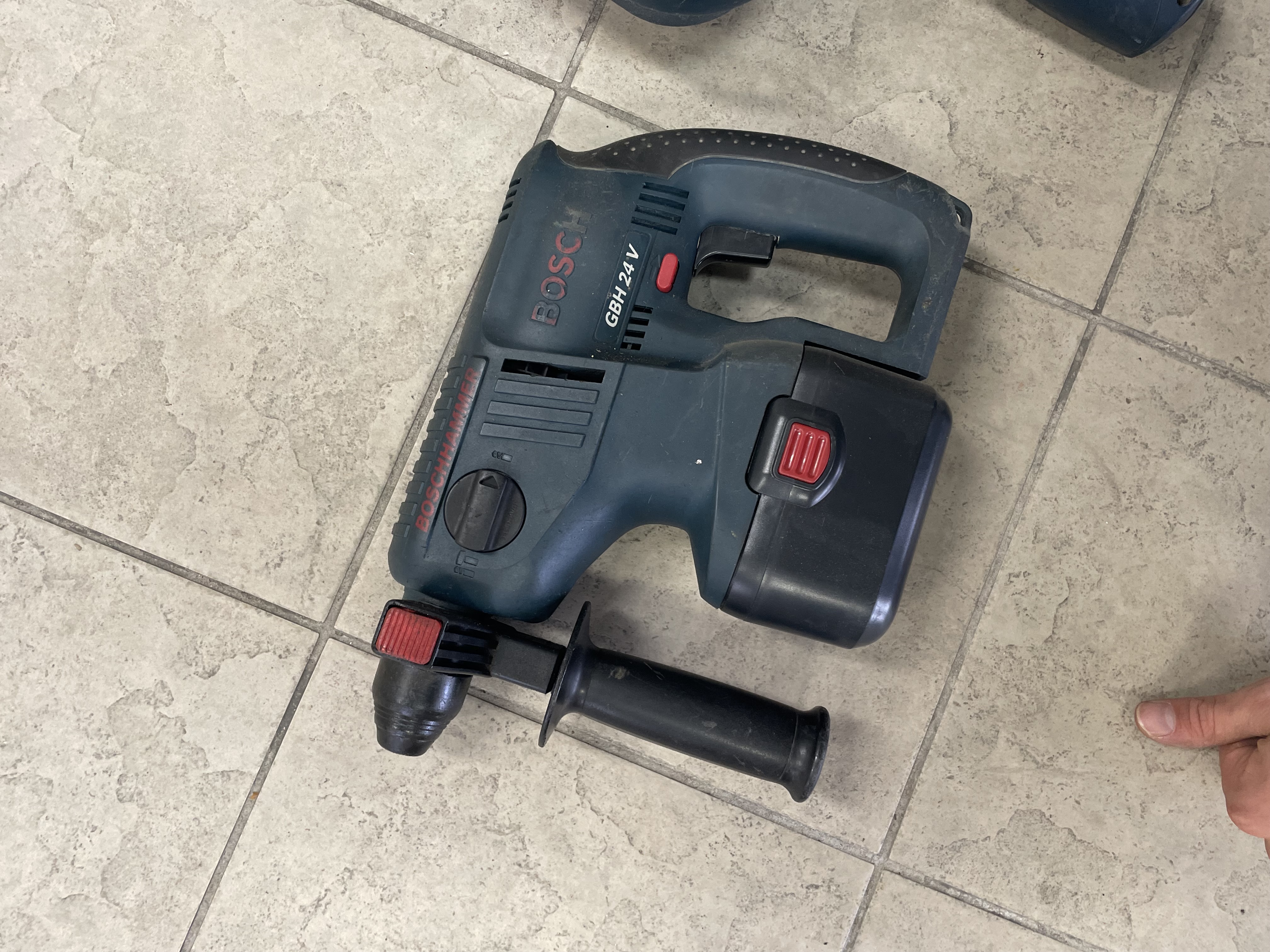 Bosch GBH 24 VRE Cordless Rotary Hammer Drill