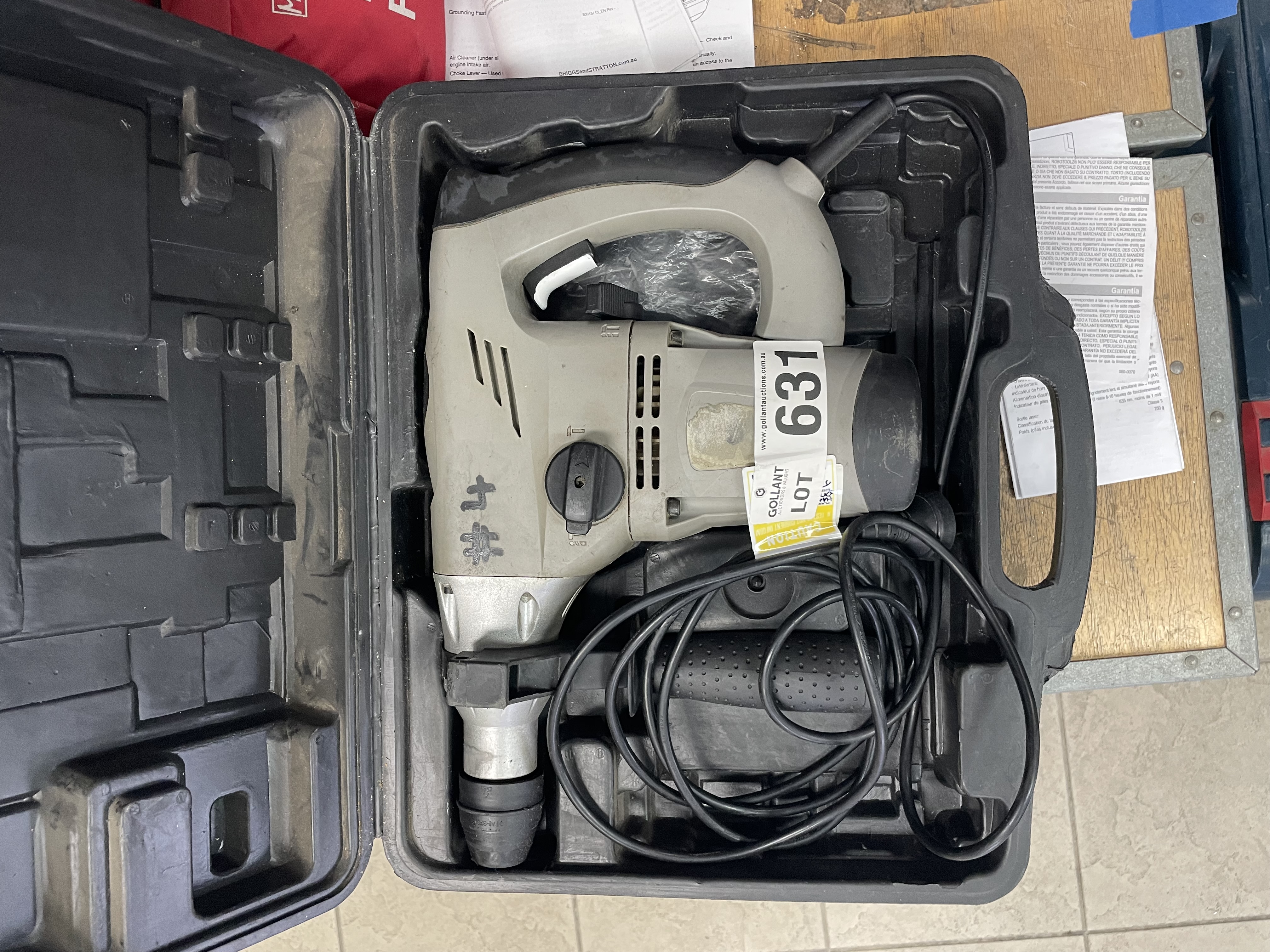 Ozito 1100W Rotary Hammer Drill