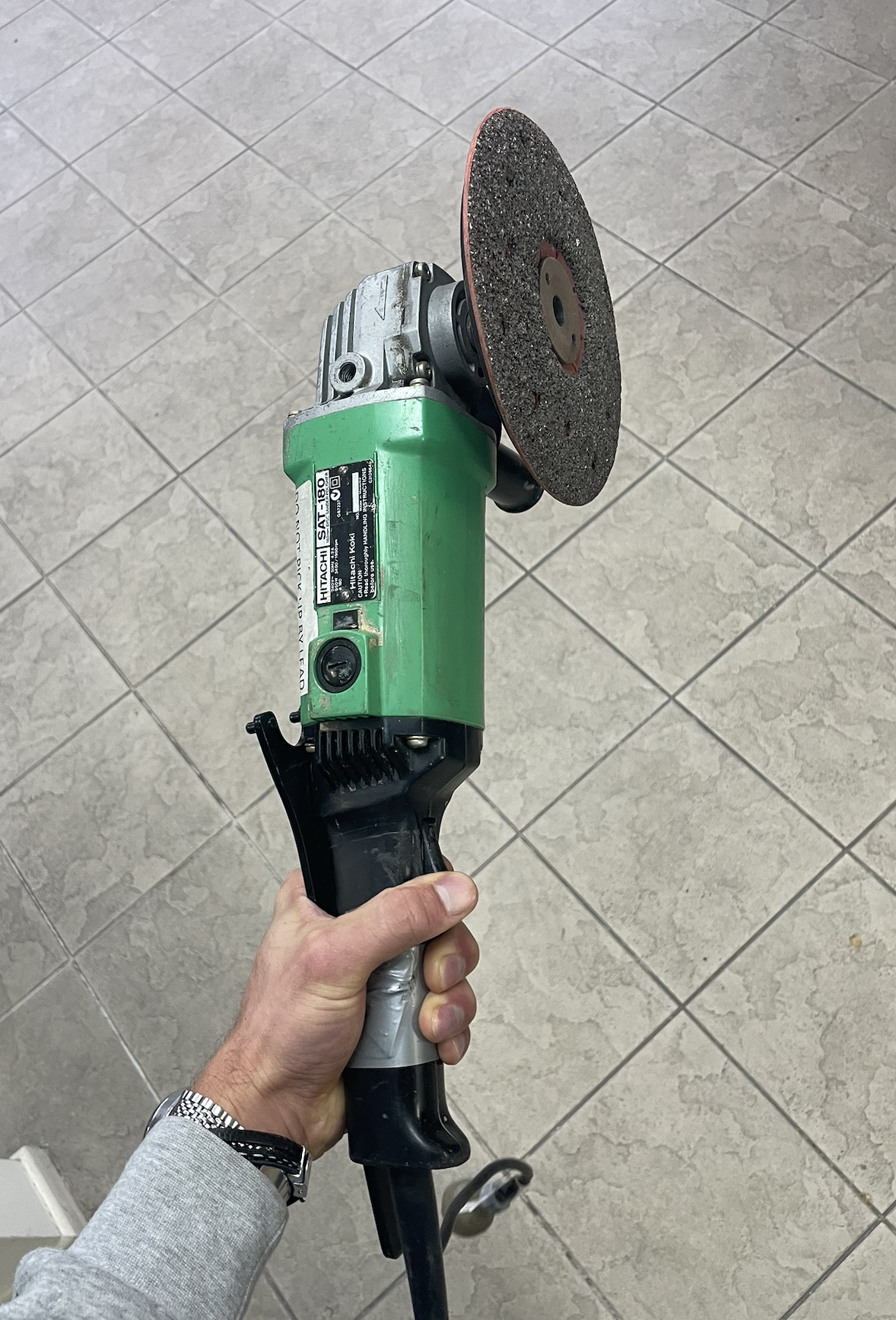 Hitachi G23UB2 230mm disc grinder