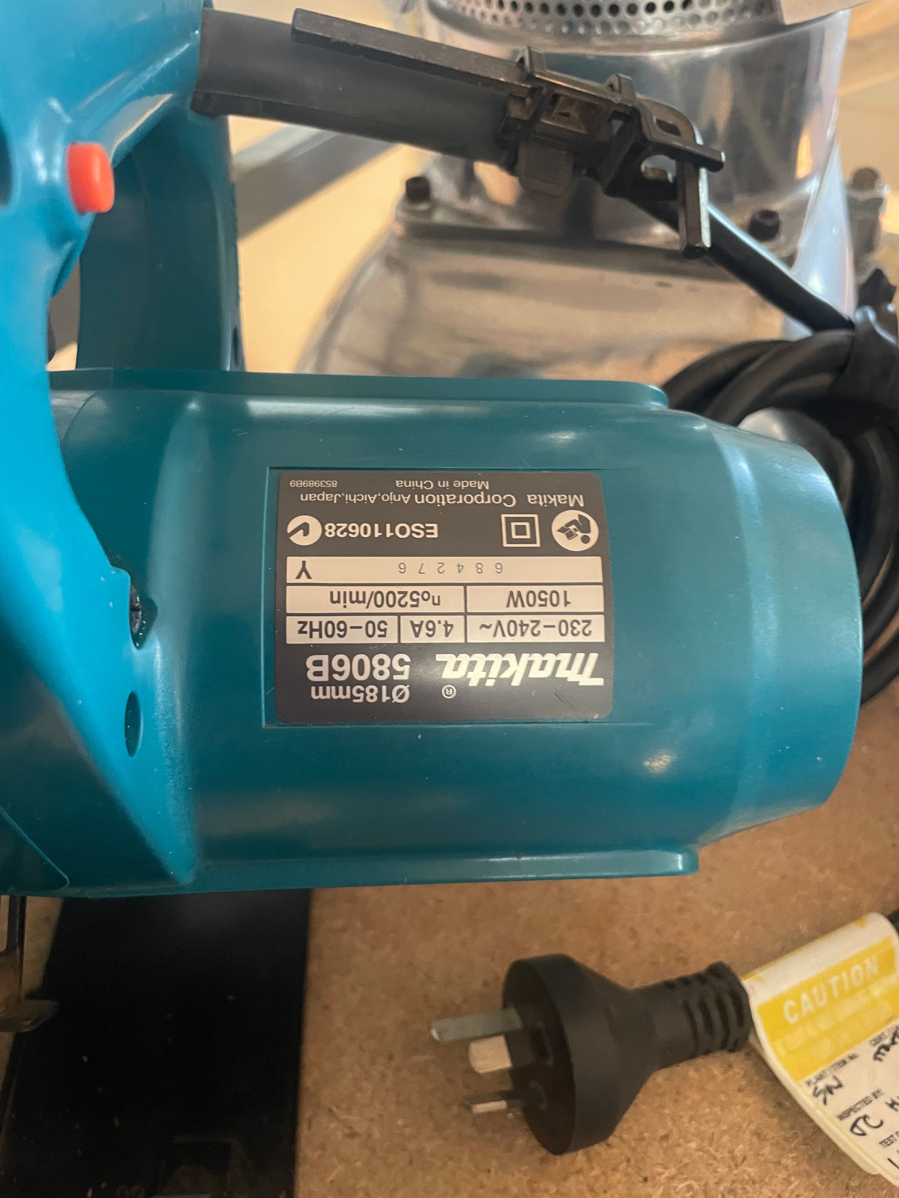 Makita 5806B circular saw.