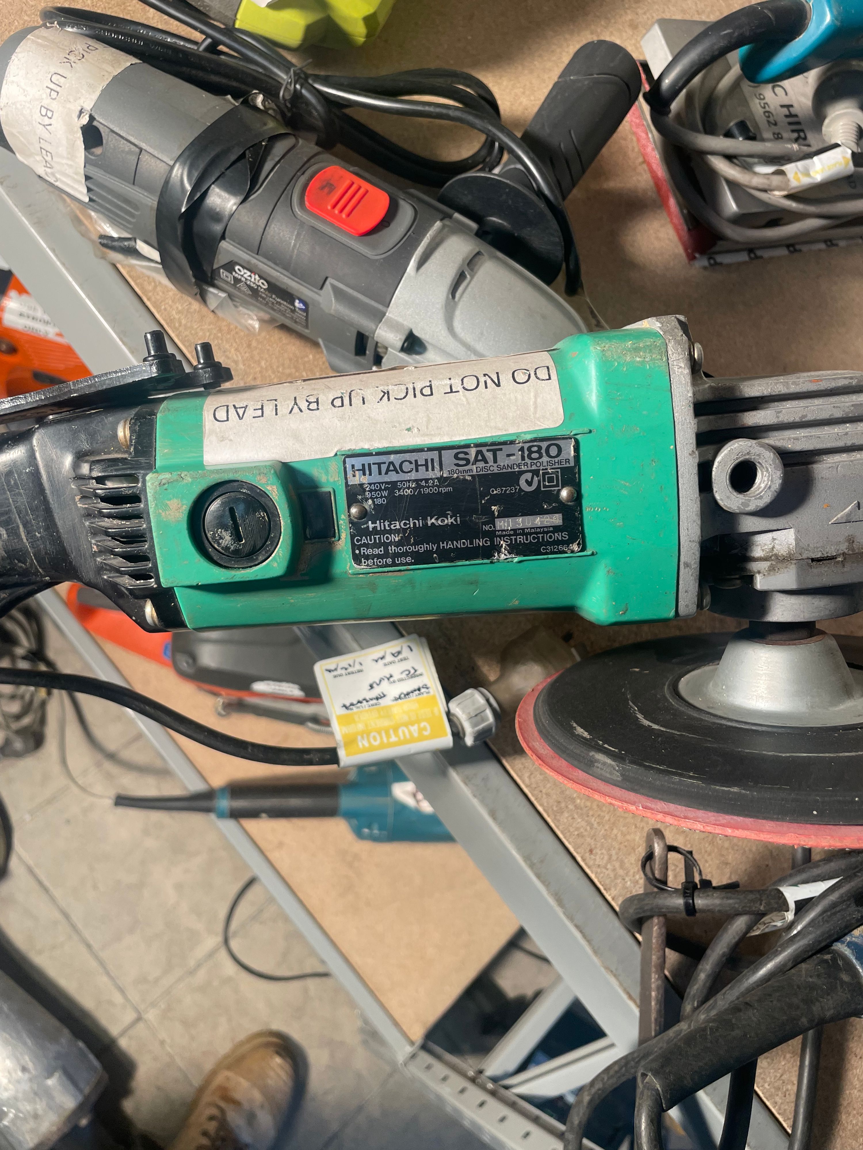 Hitachi SAT-180 disc sander polisher