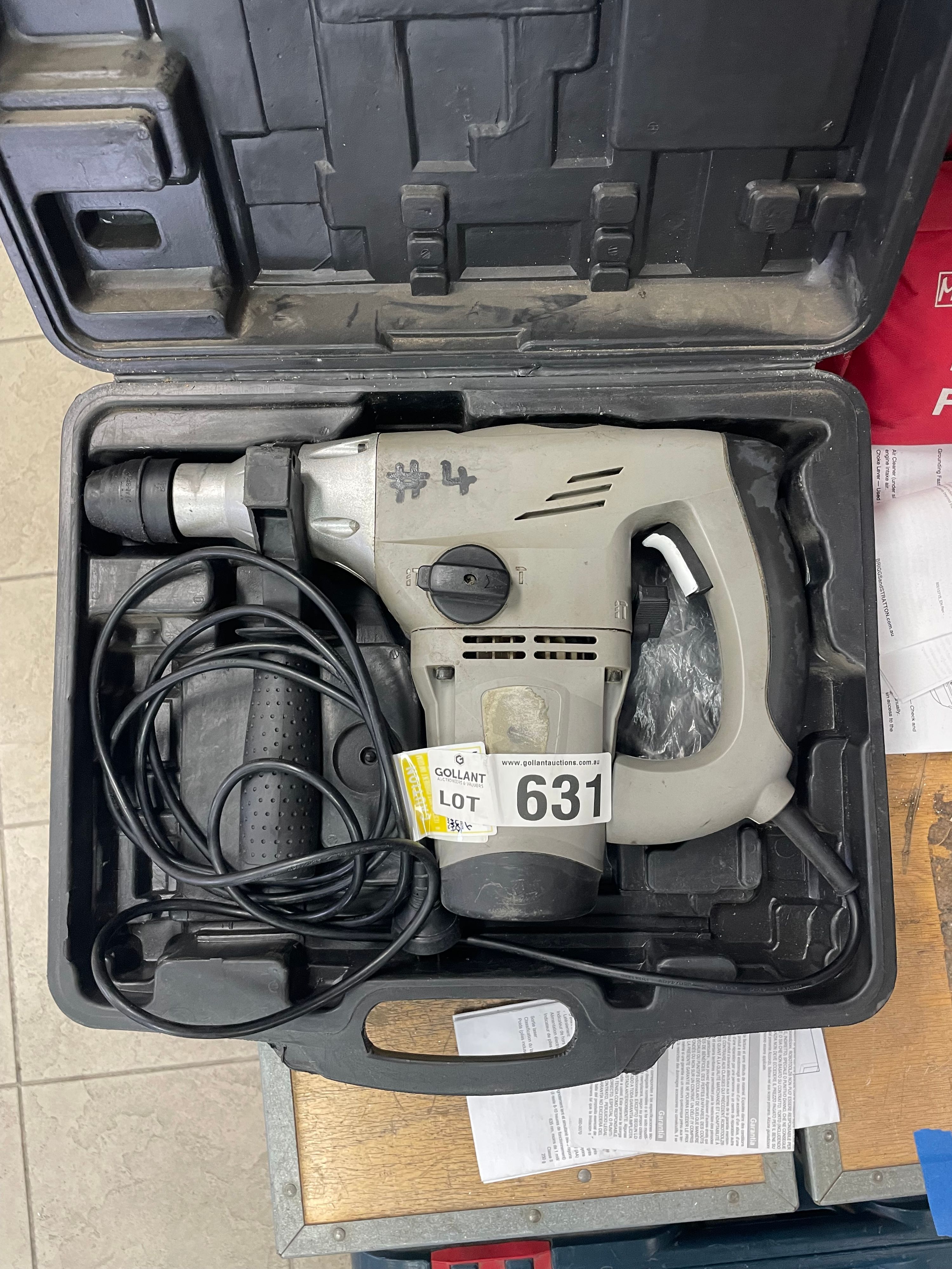 Ozito 1100W Rotary Hammer Drill