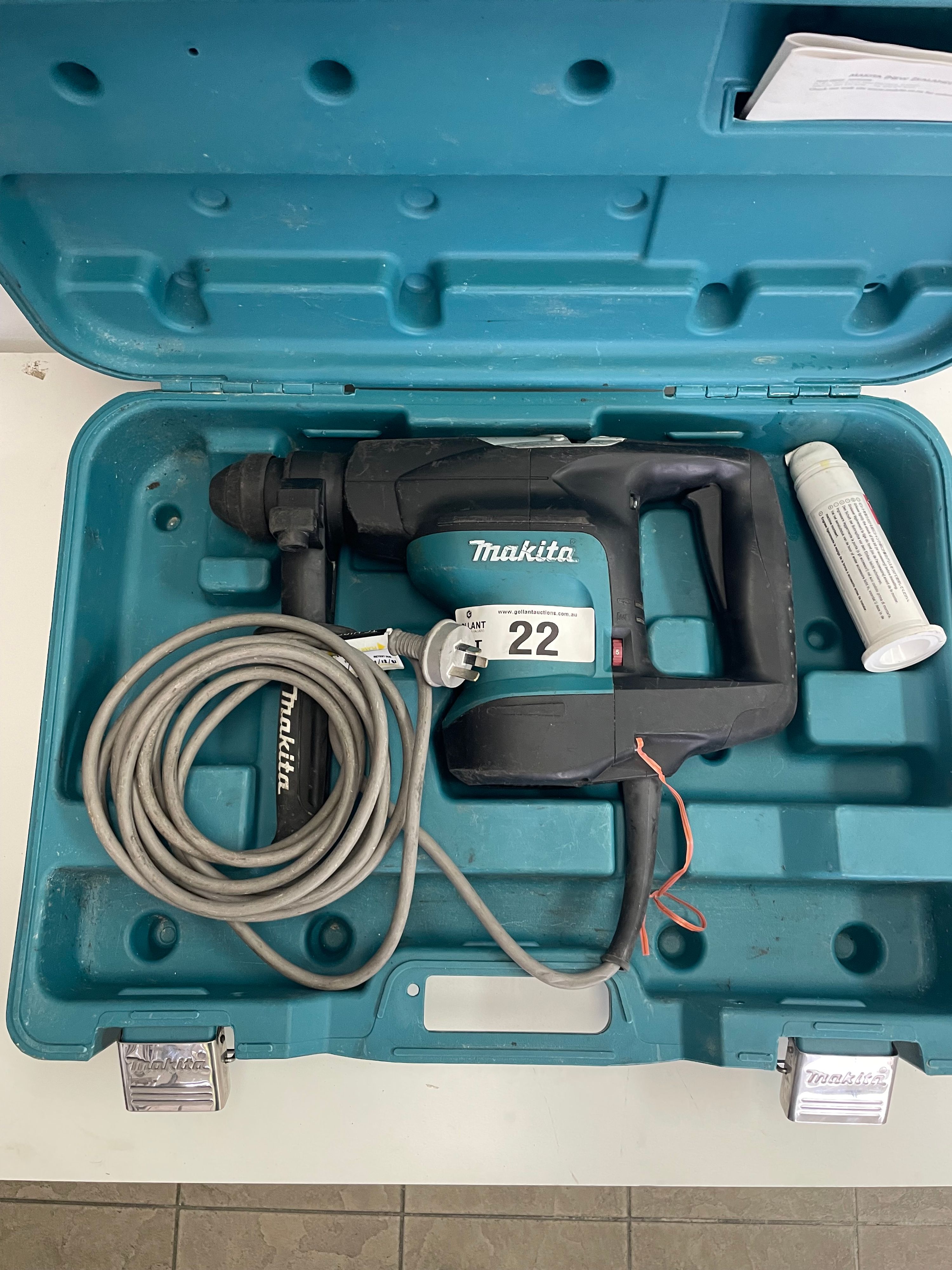 Makita 32mm Rotary Hammer Drill